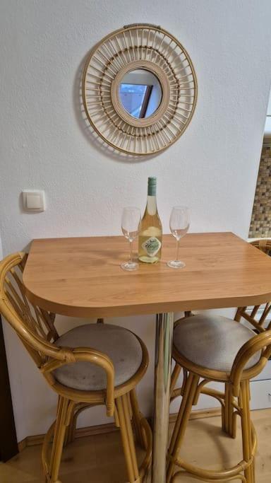 Lovely Old Town Apartment Bratislava Exterior foto